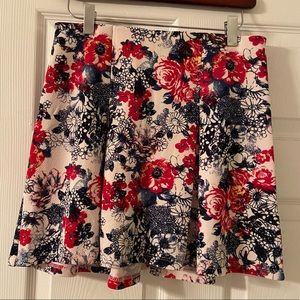 S.O.R.A.D. Floral Red, White & Blue Pleated Skirt Size M